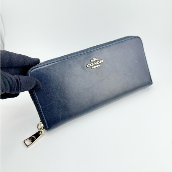 Coach slim zip around wallet - Picture 14 of 14